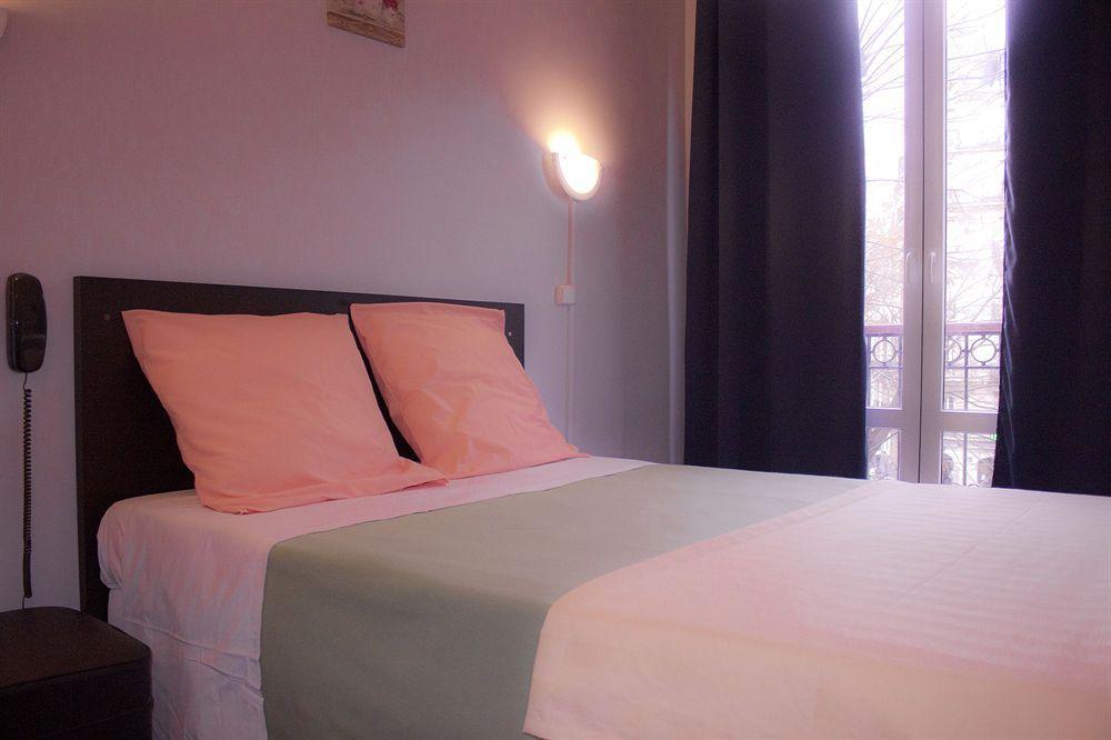Hotel Bien-Etre Párizs Kültér fotó